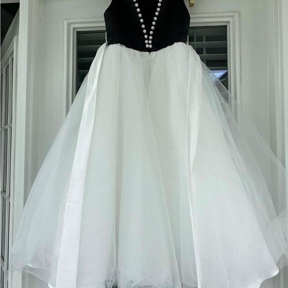 4T black/white flower dress dress - Picture 5 of 5